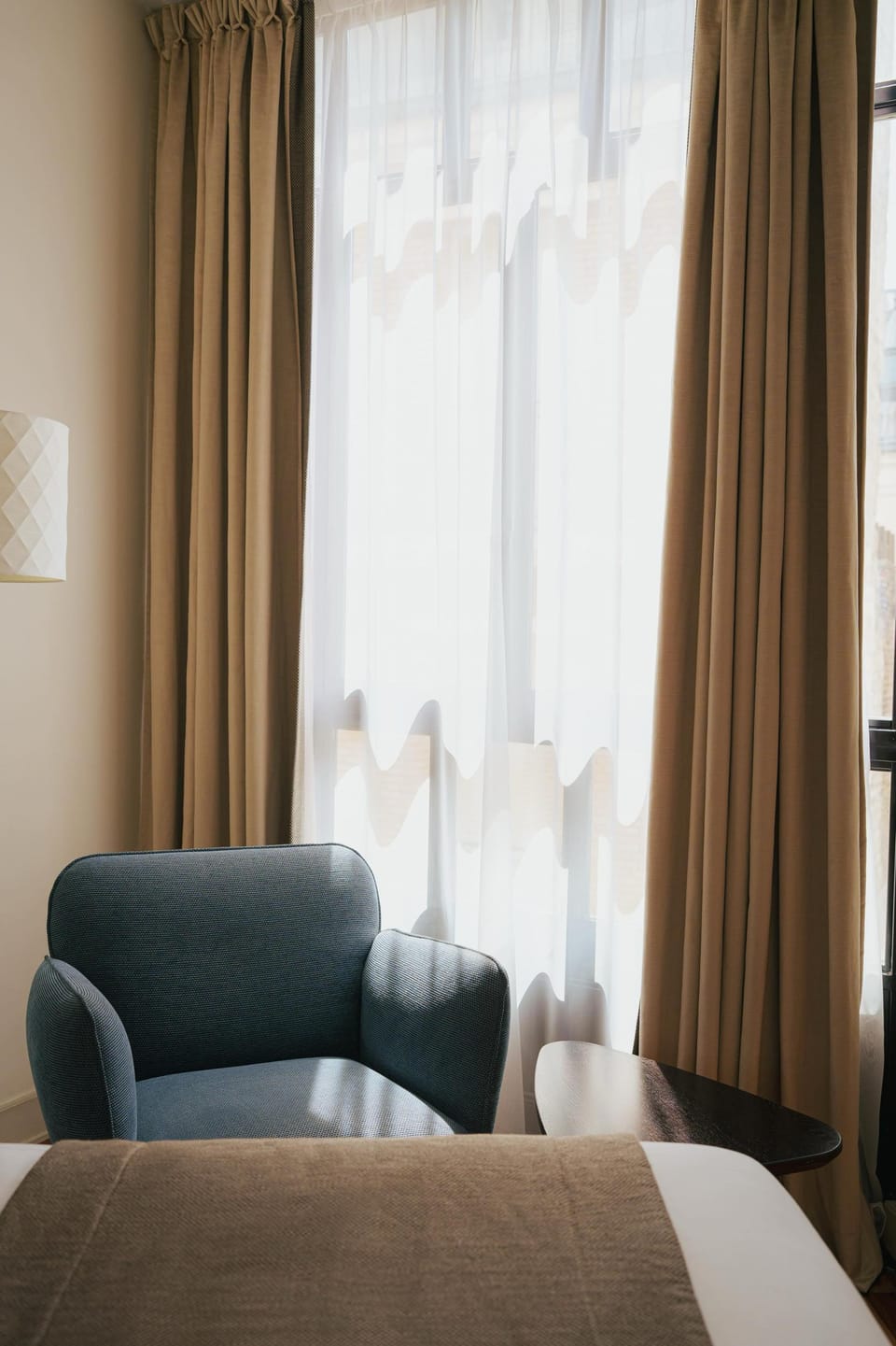 Hospitalité, photograph 6, Paris, Bordeaux